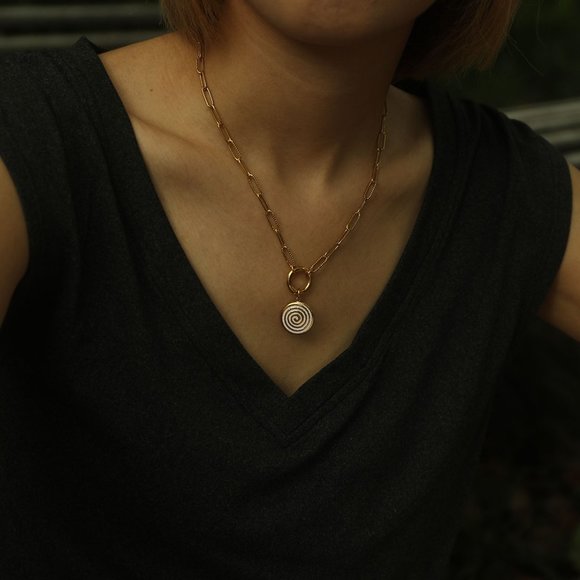 ELISABETH Necklace - Picture 6 of 7